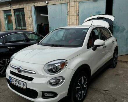 Белый Фиат 500X, объемом двигателя 2.36 л и пробегом 108 тыс. км за 12143 $, фото 1 на Automoto.ua
