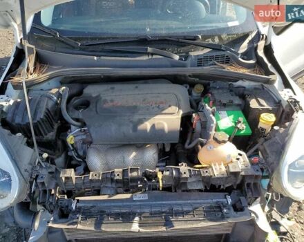 Белый Фиат 500X, объемом двигателя 2.4 л и пробегом 53 тыс. км за 2900 $, фото 10 на Automoto.ua