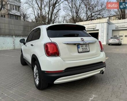 Белый Фиат 500 X, объемом двигателя 2.4 л и пробегом 122 тыс. км за 11700 $, фото 2 на Automoto.ua