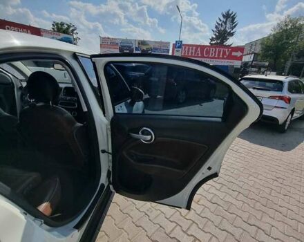 Білий Фіат 500 X, об'ємом двигуна 1.96 л та пробігом 68 тис. км за 15700 $, фото 14 на Automoto.ua