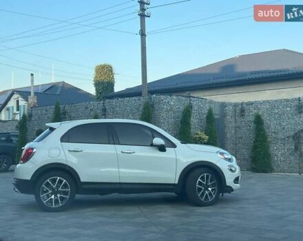 Белый Фиат 500X, объемом двигателя 2.36 л и пробегом 90 тыс. км за 12500 $, фото 1 на Automoto.ua