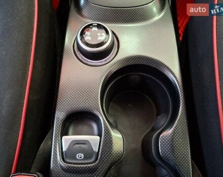 Белый Фиат 500 X, объемом двигателя 2.4 л и пробегом 146 тыс. км за 11000 $, фото 22 на Automoto.ua