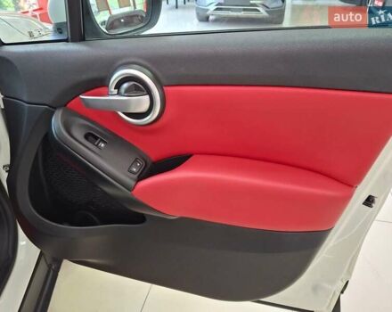 Белый Фиат 500 X, объемом двигателя 2.4 л и пробегом 146 тыс. км за 11000 $, фото 39 на Automoto.ua