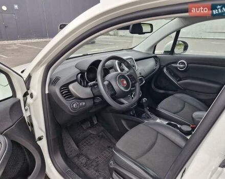 Білий Фіат 500 X, об'ємом двигуна 1.4 л та пробігом 104 тис. км за 13000 $, фото 6 на Automoto.ua