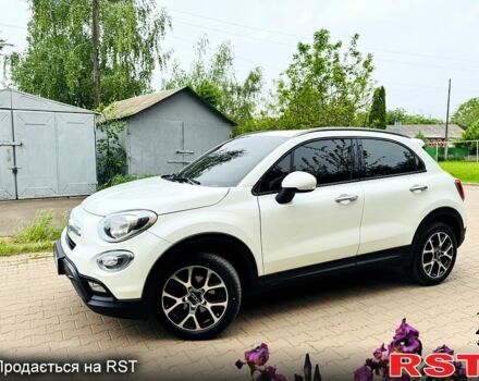 Белый Фиат 500 X, объемом двигателя 1.4 л и пробегом 56 тыс. км за 15300 $, фото 3 на Automoto.ua