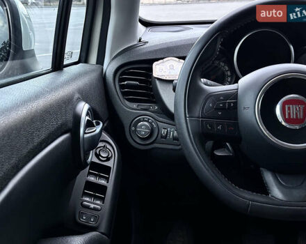 Белый Фиат 500X, объемом двигателя 1.4 л и пробегом 137 тыс. км за 13000 $, фото 36 на Automoto.ua