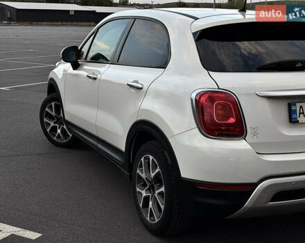 Белый Фиат 500X, объемом двигателя 1.4 л и пробегом 137 тыс. км за 13000 $, фото 15 на Automoto.ua