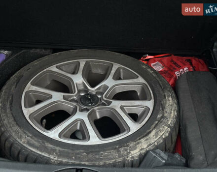 Белый Фиат 500X, объемом двигателя 1.4 л и пробегом 137 тыс. км за 13000 $, фото 44 на Automoto.ua