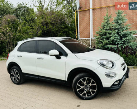 Белый Фиат 500 X, объемом двигателя 1.4 л и пробегом 58 тыс. км за 12800 $, фото 1 на Automoto.ua