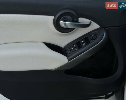 Белый Фиат 500 X, объемом двигателя 1.3 л и пробегом 59 тыс. км за 15950 $, фото 29 на Automoto.ua