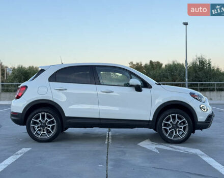 Белый Фиат 500 X, объемом двигателя 1.3 л и пробегом 59 тыс. км за 15950 $, фото 5 на Automoto.ua