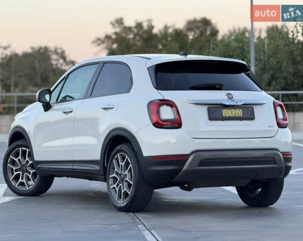 Белый Фиат 500 X, объемом двигателя 1.3 л и пробегом 59 тыс. км за 15950 $, фото 8 на Automoto.ua