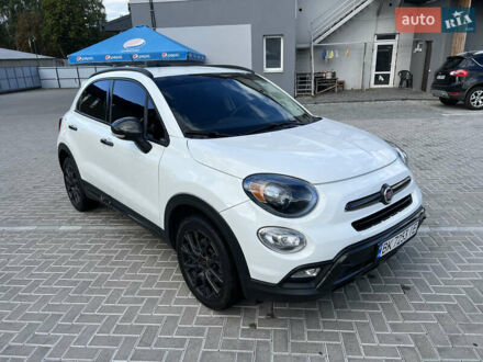 Фиат 500 X 2017 в Ровно на Automoto.ua Белый Фиат 500 X, объемом двигателя 2.36 л и пробегом 147 тыс. км за 11500 $, фото 1 на Automoto.ua