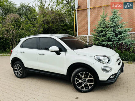 Фиат 500 X 2017 в Ромнах на Automoto.ua Белый Фиат 500 X, объемом двигателя 1.4 л и пробегом 56 тыс. км за 14300 $, фото 1 на Automoto.ua