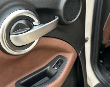 Бежевий Фіат 500X, об'ємом двигуна 2.4 л та пробігом 104 тис. км за 10500 $, фото 18 на Automoto.ua