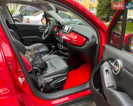 Червоний Фіат 500X, об'ємом двигуна 2.36 л та пробігом 69 тис. км за 11950 $, фото 8 на Automoto.ua