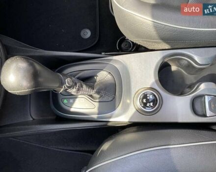 Червоний Фіат 500X, об'ємом двигуна 2.4 л та пробігом 208 тис. км за 11200 $, фото 12 на Automoto.ua