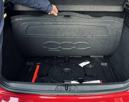 Красный Фиат 500X, объемом двигателя 2.36 л и пробегом 67 тыс. км за 15400 $, фото 4 на Automoto.ua