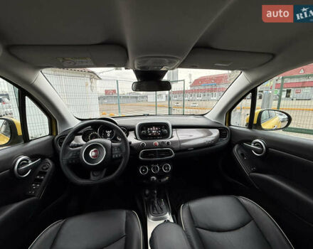 Желтый Фиат 500X, объемом двигателя 1.4 л и пробегом 95 тыс. км за 14190 $, фото 20 на Automoto.ua