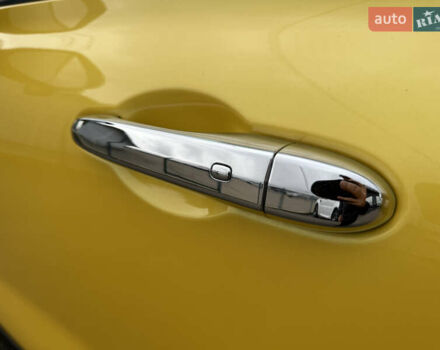 Желтый Фиат 500X, объемом двигателя 1.4 л и пробегом 95 тыс. км за 14190 $, фото 9 на Automoto.ua