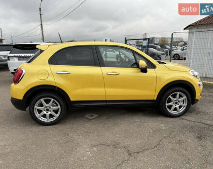 Желтый Фиат 500X, объемом двигателя 1.4 л и пробегом 95 тыс. км за 14190 $, фото 5 на Automoto.ua