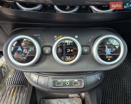 Синий Фиат 500 X, объемом двигателя 2.36 л и пробегом 51 тыс. км за 15800 $, фото 21 на Automoto.ua