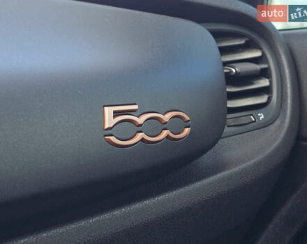 Синий Фиат 500 X, объемом двигателя 2.36 л и пробегом 51 тыс. км за 15800 $, фото 23 на Automoto.ua