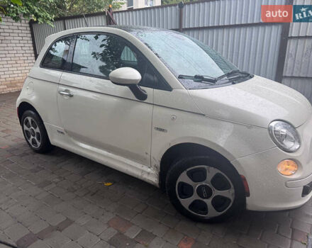Белый Фиат 500e, объемом двигателя 0 л и пробегом 75 тыс. км за 6100 $, фото 6 на Automoto.ua