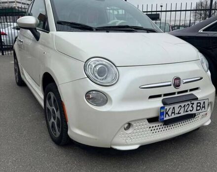 Белый Фиат 500e, объемом двигателя 0 л и пробегом 68 тыс. км за 6500 $, фото 1 на Automoto.ua