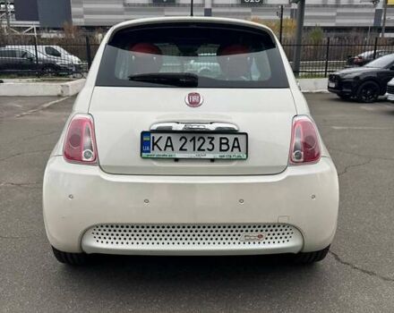 Белый Фиат 500e, объемом двигателя 0 л и пробегом 68 тыс. км за 6500 $, фото 4 на Automoto.ua