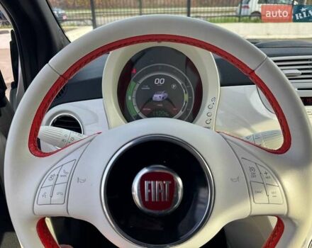 Белый Фиат 500e, объемом двигателя 0 л и пробегом 68 тыс. км за 6500 $, фото 12 на Automoto.ua