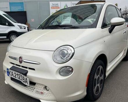 Белый Фиат 500e, объемом двигателя 0 л и пробегом 68 тыс. км за 6500 $, фото 7 на Automoto.ua