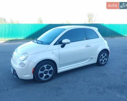 Белый Фиат 500e, объемом двигателя 0 л и пробегом 138 тыс. км за 5500 $, фото 4 на Automoto.ua