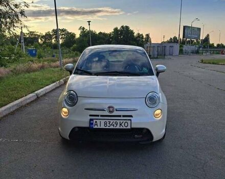 Белый Фиат 500e, объемом двигателя 0 л и пробегом 68 тыс. км за 6300 $, фото 1 на Automoto.ua