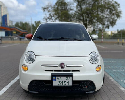 Белый Фиат 500e, объемом двигателя 0 л и пробегом 85 тыс. км за 6850 $, фото 3 на Automoto.ua