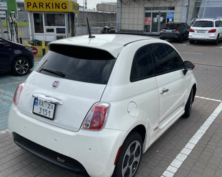 Белый Фиат 500e, объемом двигателя 0 л и пробегом 85 тыс. км за 6850 $, фото 6 на Automoto.ua