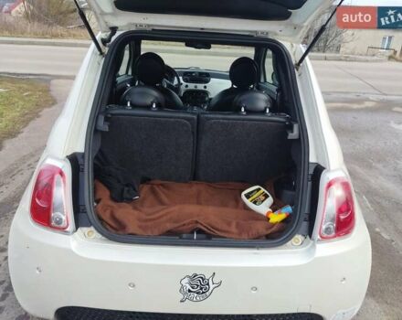 Белый Фиат 500e, объемом двигателя 0 л и пробегом 98 тыс. км за 7000 $, фото 7 на Automoto.ua