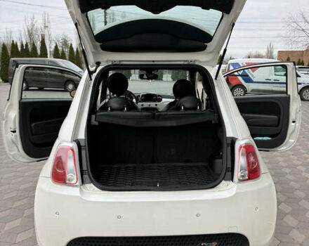 Белый Фиат 500e, объемом двигателя 0 л и пробегом 84 тыс. км за 7390 $, фото 8 на Automoto.ua