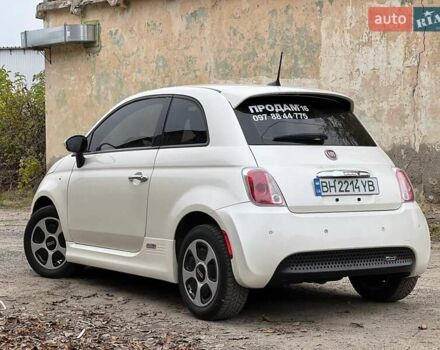 Белый Фиат 500e, объемом двигателя 0 л и пробегом 122 тыс. км за 7500 $, фото 7 на Automoto.ua