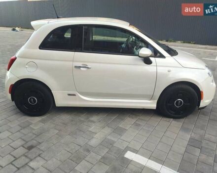Білий Фіат 500e, об'ємом двигуна 0 л та пробігом 55 тис. км за 10500 $, фото 6 на Automoto.ua