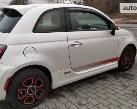 Белый Фиат 500e, объемом двигателя 0 л и пробегом 99 тыс. км за 11200 $, фото 1 на Automoto.ua