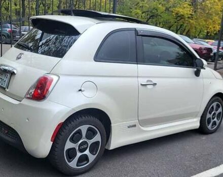 Белый Фиат 500e, объемом двигателя 0 л и пробегом 100 тыс. км за 9000 $, фото 1 на Automoto.ua