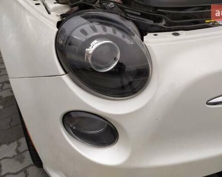 Белый Фиат 500e, объемом двигателя 0 л и пробегом 99 тыс. км за 11200 $, фото 5 на Automoto.ua