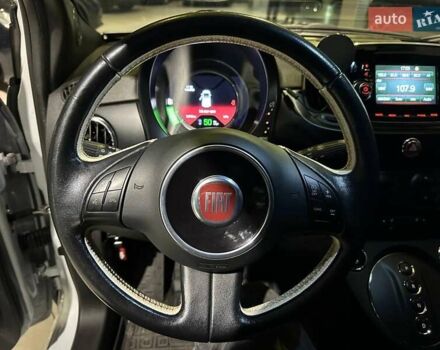 Белый Фиат 500e, объемом двигателя 0 л и пробегом 80 тыс. км за 9440 $, фото 16 на Automoto.ua