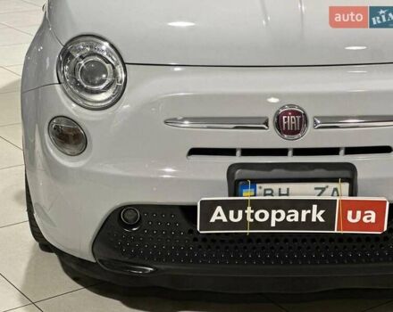 Белый Фиат 500e, объемом двигателя 0 л и пробегом 80 тыс. км за 9440 $, фото 3 на Automoto.ua