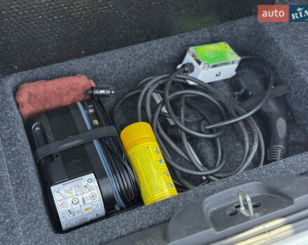 Белый Фиат 500e, объемом двигателя 0 л и пробегом 58 тыс. км за 8400 $, фото 23 на Automoto.ua