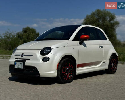 Белый Фиат 500e, объемом двигателя 0 л и пробегом 58 тыс. км за 8400 $, фото 1 на Automoto.ua