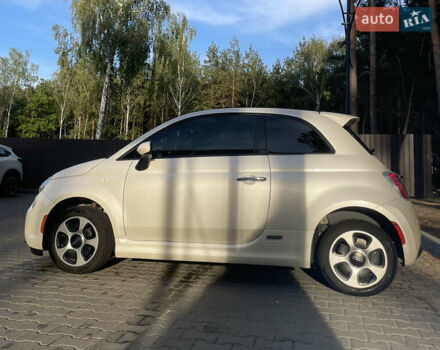 Белый Фиат 500e, объемом двигателя 0 л и пробегом 95 тыс. км за 8200 $, фото 3 на Automoto.ua