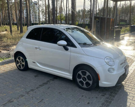Белый Фиат 500e, объемом двигателя 0 л и пробегом 95 тыс. км за 8200 $, фото 7 на Automoto.ua