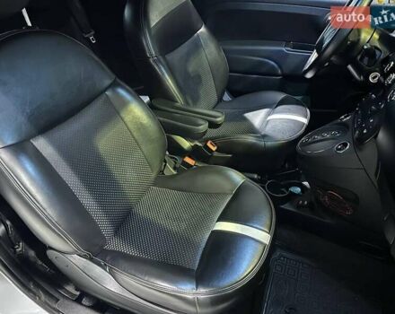 Белый Фиат 500e, объемом двигателя 0 л и пробегом 80 тыс. км за 9440 $, фото 15 на Automoto.ua